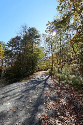 $379,900 | 1001 Woodstock Road, Hartford, VT 05001