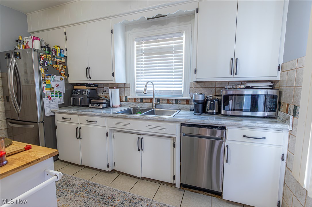 530 Robinson Road Campbell, OH 44405 - Photo 5 of 32 Gallery Image 5