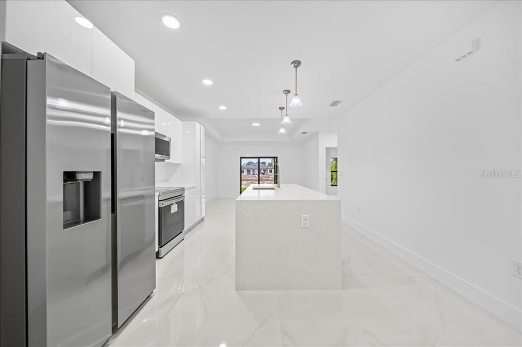 4737 25th Street Southwest Lehigh Acres, FL 33973 - Photo 6 of 34