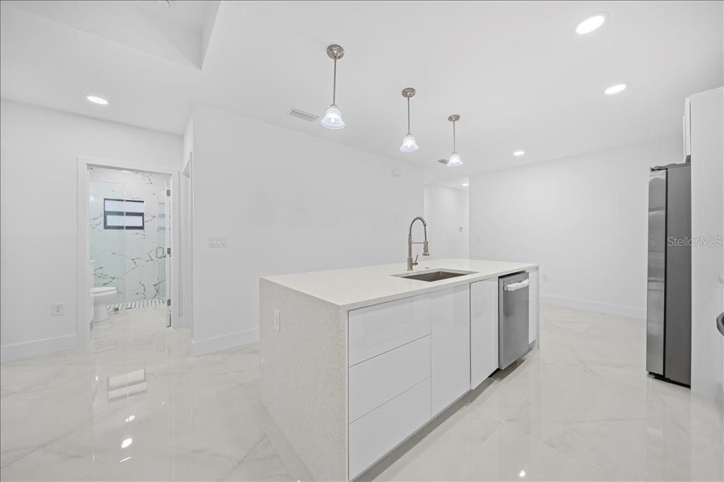 4737 25th Street Southwest Lehigh Acres, FL 33973 - Photo 9 of 34