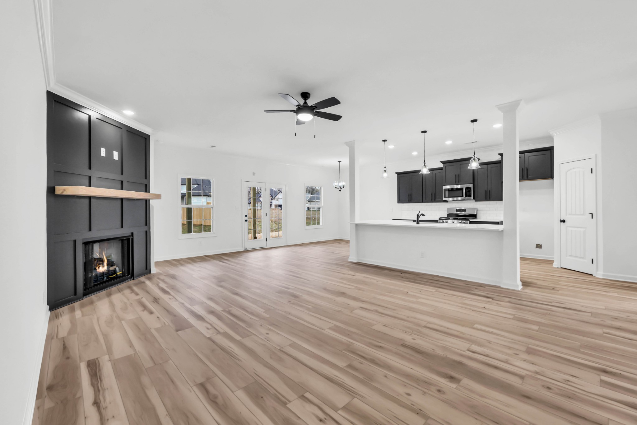 637 Woodrush Drive Clarksville, TN 37040 - Photo 9 of 42