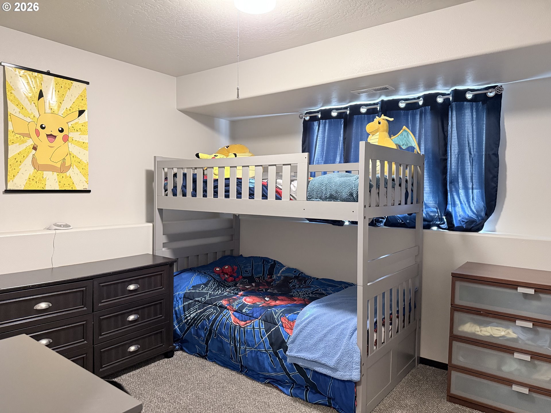 472 Cardinal Place Umatilla, OR 97882 - Photo 20 of 28 a bedroom with a bed window and a night stand