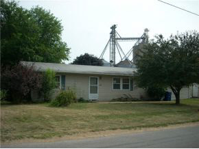 301 West 1st Road La Paz, IN 46537 - Photo 1 of 10 Gallery Image 1