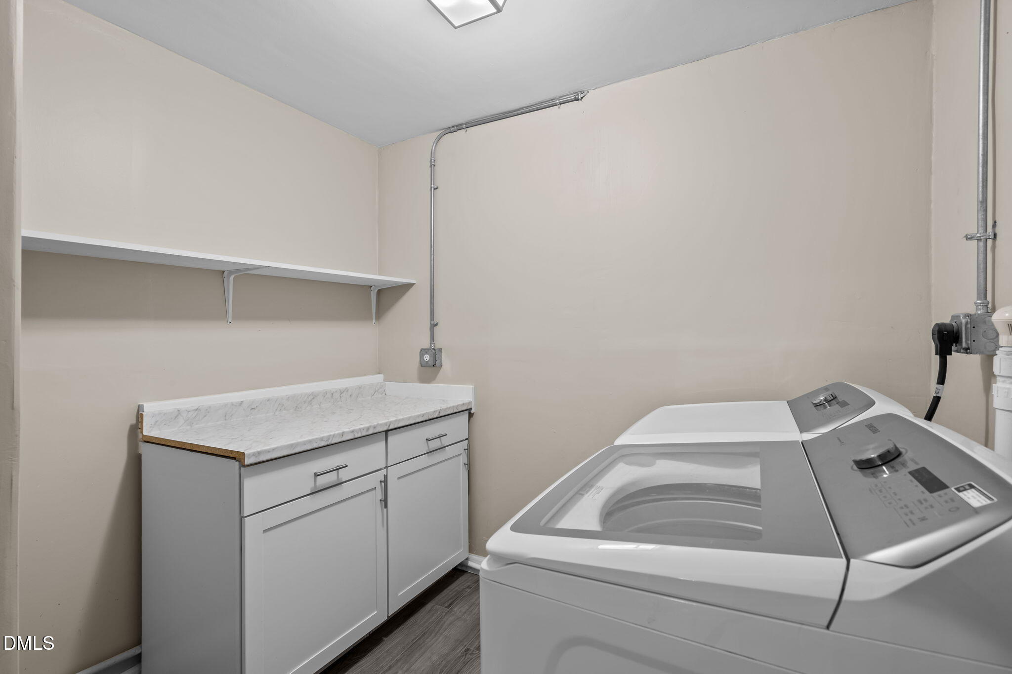804 West Scotsdale Road Laurinburg, NC 28352 - Photo 36 of 46 a utility room with dryer and washer