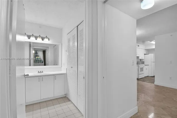 $2,100 | 12160 St Andrews Place, Unit 205, Miramar, FL 33025