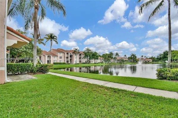 $2,100 | 12160 St Andrews Place, Unit 205, Miramar, FL 33025