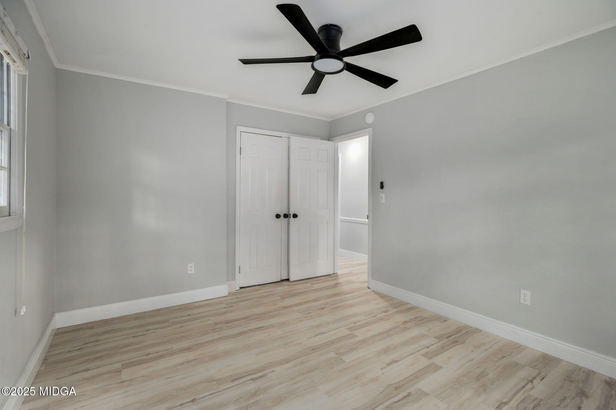 113 Colonial Road Warner Robins, GA 31088 - Photo 25 of 34 wooden floor in an empty room