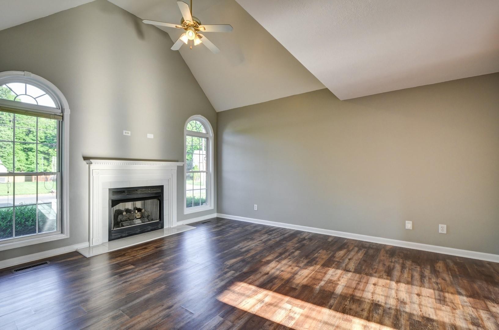 1634 Windriver Road Clarksville, TN 37042 - Photo 5 of 29
