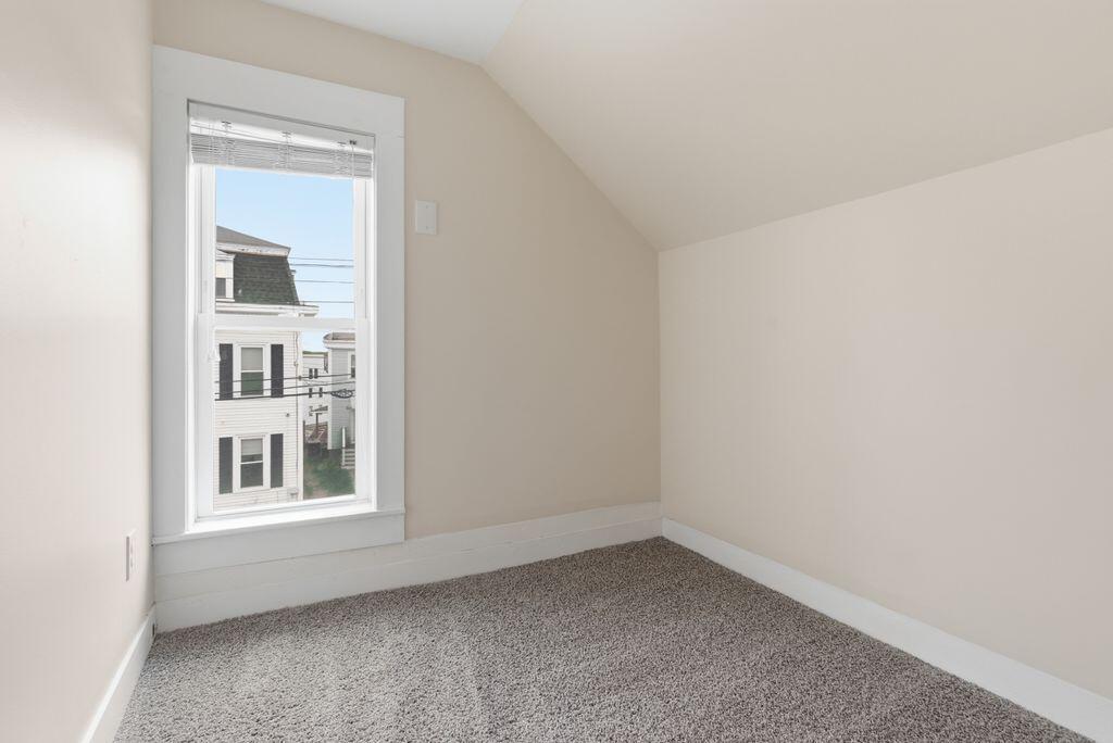 75 South Street Biddeford, ME 04005 - Photo 27 of 47 28_DSC02475