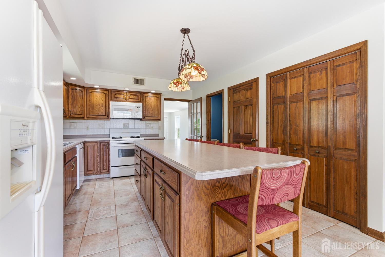 39 Kearney Road Sayreville, NJ 08879 - Photo 8 of 40