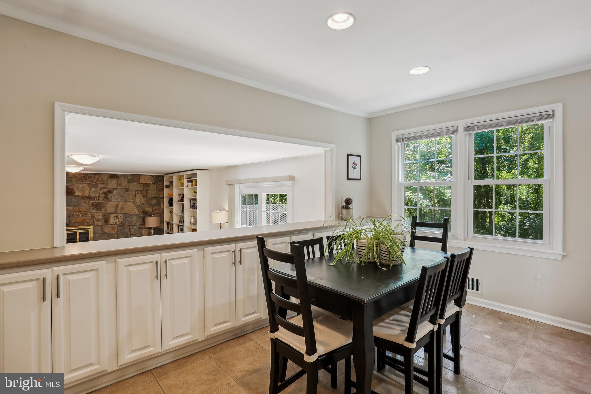 8308 Snug Hill Lane Potomac, MD 20854 - Photo 14 of 73