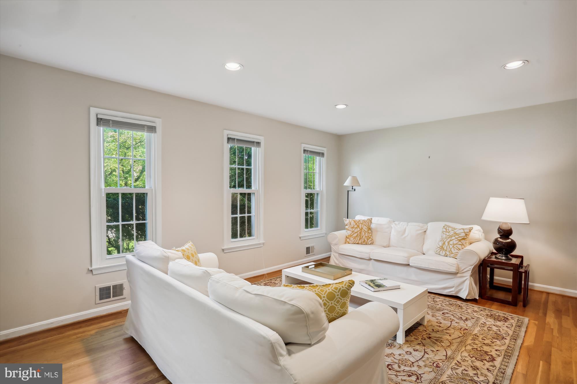 8308 Snug Hill Lane Potomac, MD 20854 - Photo 21 of 73