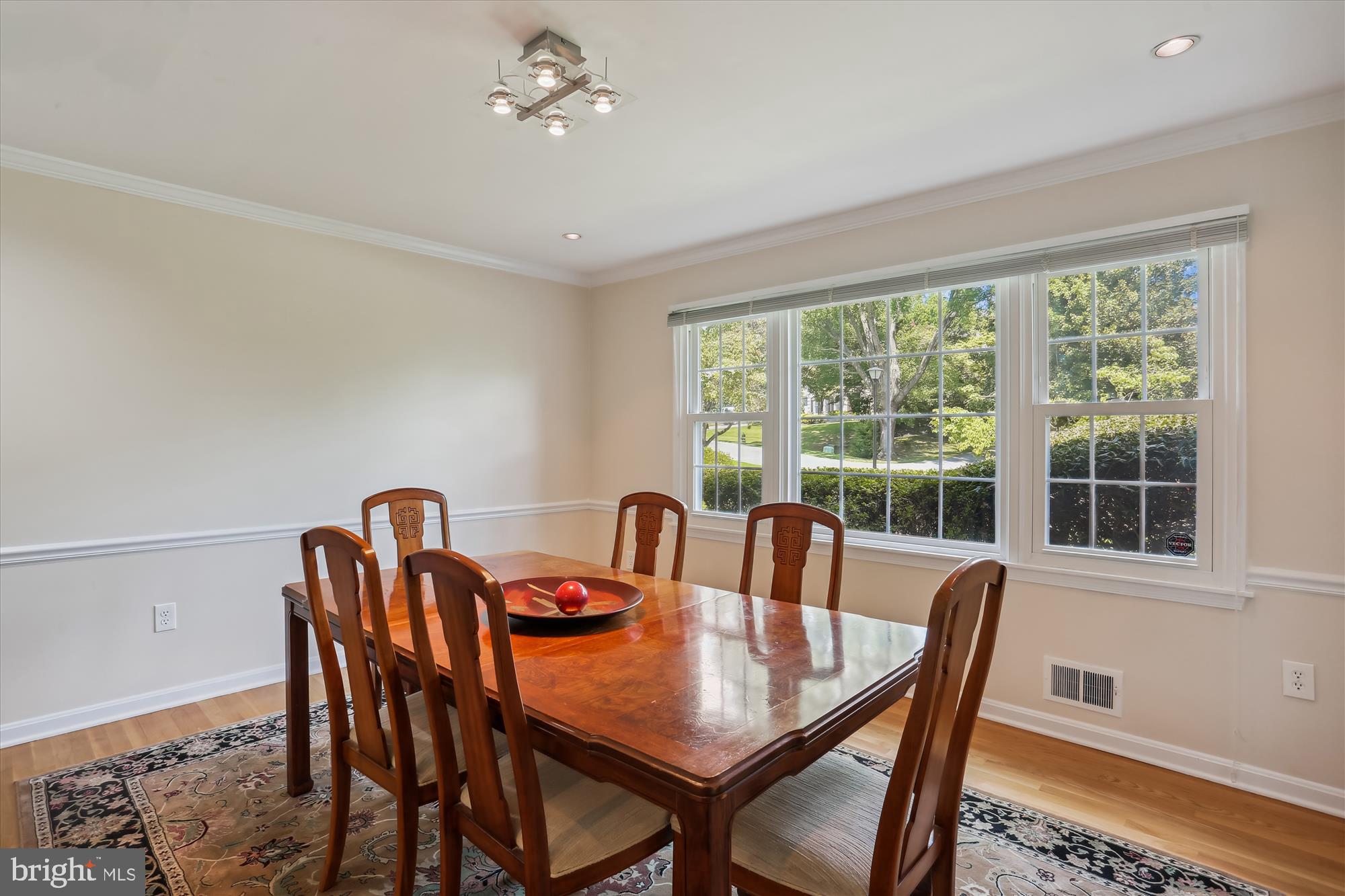 8308 Snug Hill Lane Potomac, MD 20854 - Photo 26 of 73