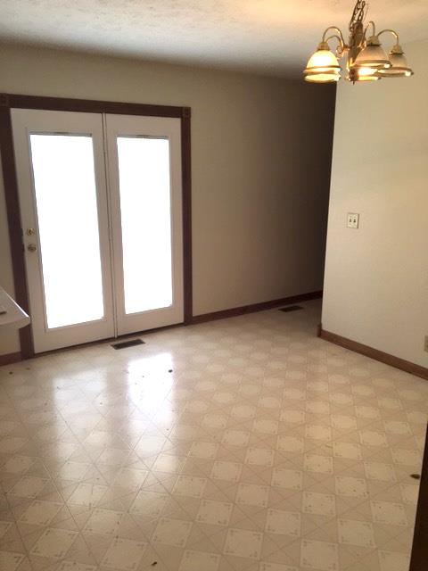 208 Independence Street Springfield, TN 37172 - Photo 9 of 22 an empty room with windows