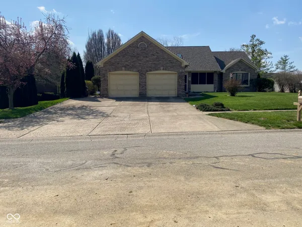 $438,000 | 1019 Mt Vernon Drive, Greenwood, IN 46142