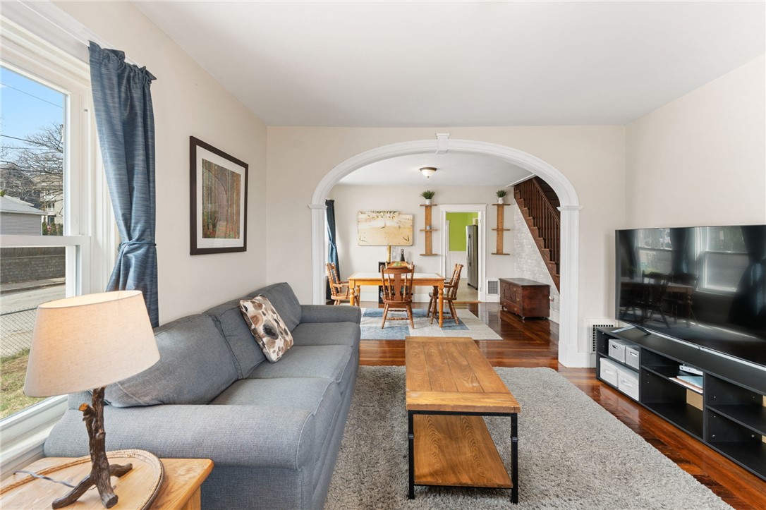 460 Elm Street Woonsocket, RI 02895 - Photo 4 of 42