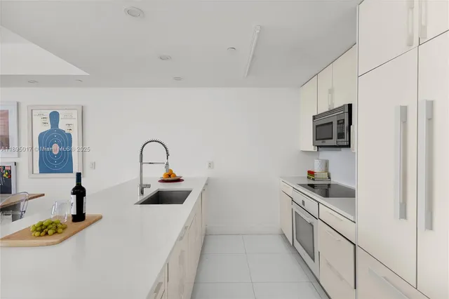 $998,000 | 7935 East Drive, Unit 803, Miami Beach, FL 33141