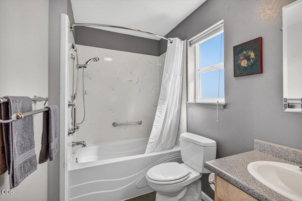 461 Tulipan Way Talent, OR 97540 - Photo 17 of 24