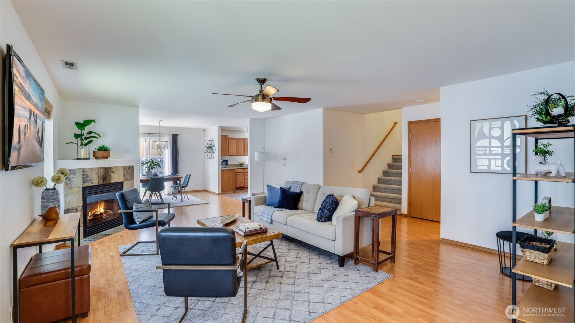 28843 213th Court Southeast Kent, WA 98042 - Photo 2 of 25