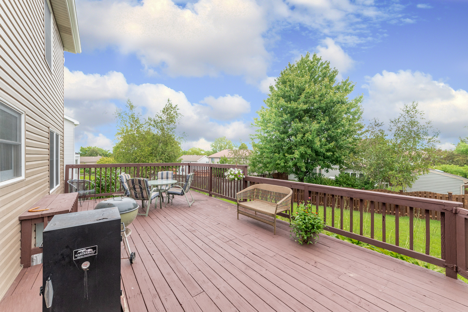 2809 Weld Road Elgin, IL 60124 - Photo 26 of 28 a view of a balcony with chairs