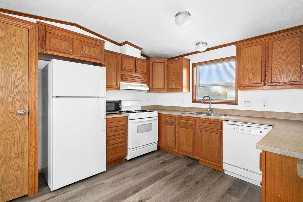 3908 Brian Road Duluth, MN 55803 - Photo 7 of 16