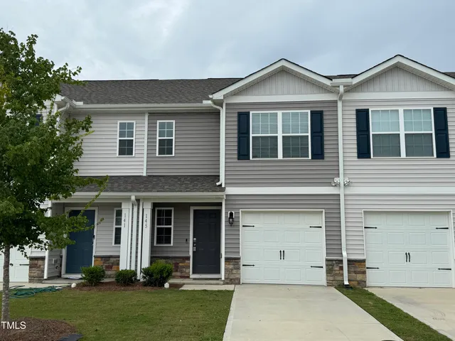 $1,750 | 145 Tributary Way, Fuquay-Varina, NC 27526