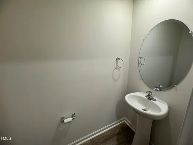 $1,750 | 145 Tributary Way, Fuquay-Varina, NC 27526