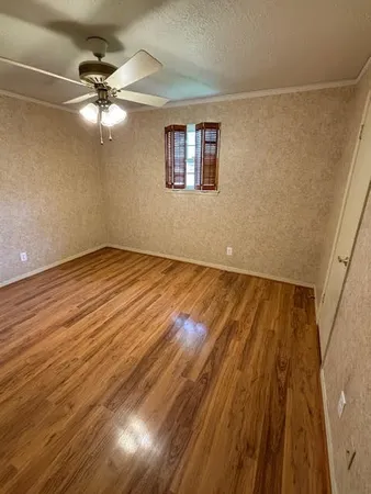 $310,000 | 702 Kezee Street, Calvert, TX 77837