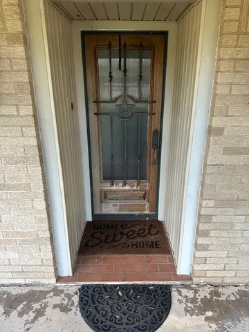 $310,000 | 702 Kezee Street, Calvert, TX 77837