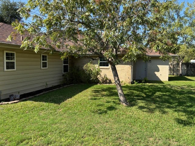 702 Kezee Street Calvert, TX 77837 - Photo 22 of 25