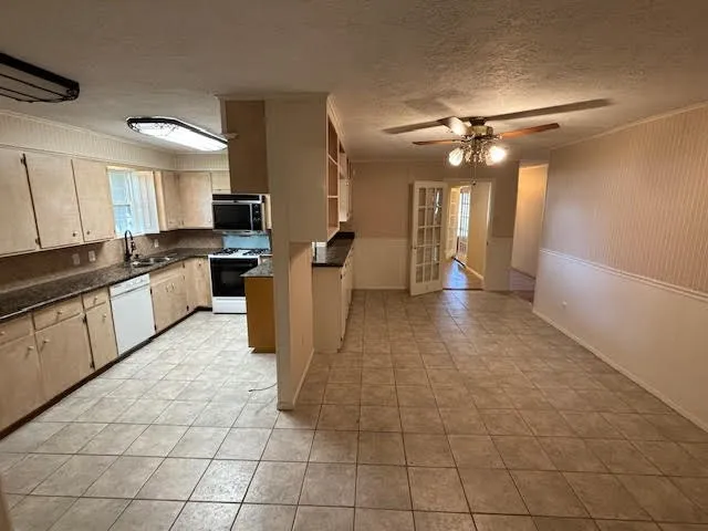 $310,000 | 702 Kezee Street, Calvert, TX 77837