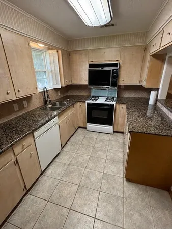 $310,000 | 702 Kezee Street, Calvert, TX 77837