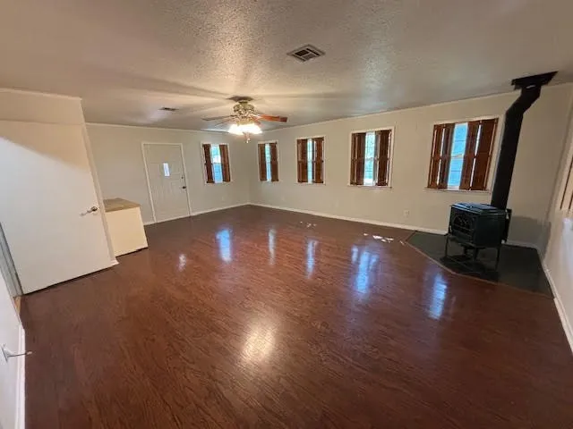 $310,000 | 702 Kezee Street, Calvert, TX 77837