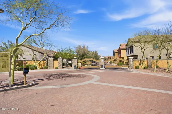 $379,000 | 2250 East Deer Valley Drive, Unit 10, Phoenix, AZ 85024