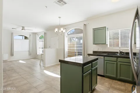 $389,900 | 2250 East Deer Valley Drive, Unit 10, Phoenix, AZ 85024