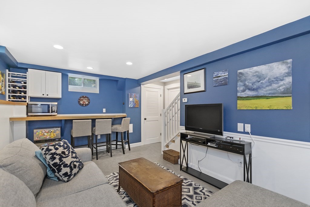 14 Virginia Road Waltham, MA 02453 - Photo 20 of 34 Gallery Image 20