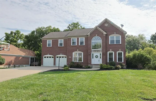 $615,000 | 6058 Windy Hollow Court, Loveland, OH 45140