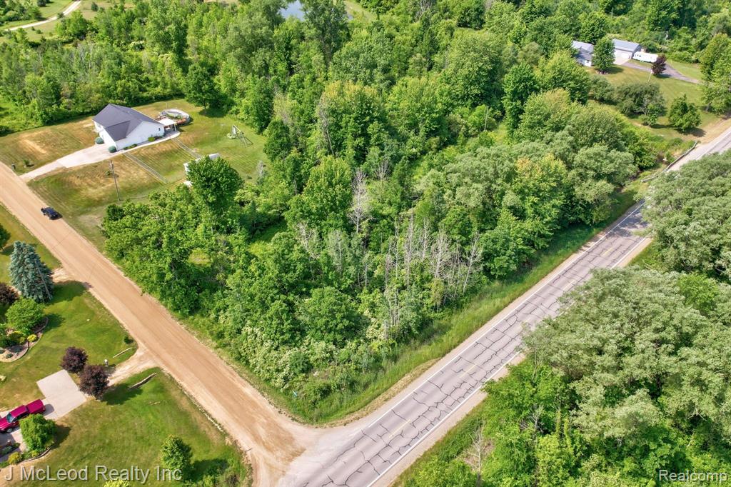 0330 Birch Run Road Millington, MI 48746 - Photo 8 of 34