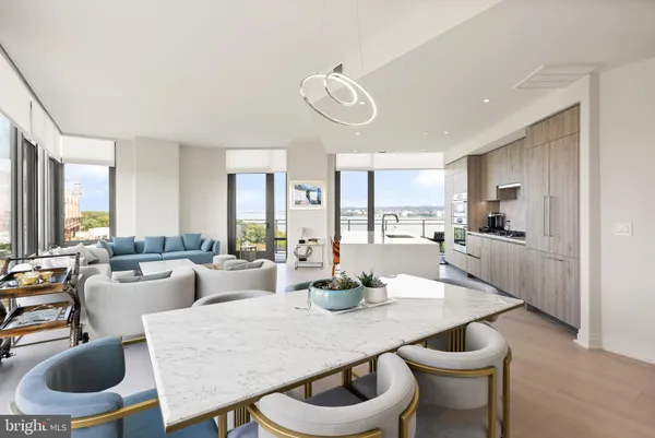 $10,000 | 1201 North Royal Street, Unit 706, Alexandria, VA 22314