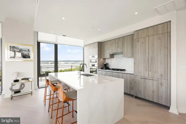 $10,000 | 1201 North Royal Street, Unit 706, Alexandria, VA 22314