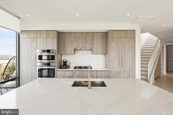 $10,000 | 1201 North Royal Street, Unit 706, Alexandria, VA 22314