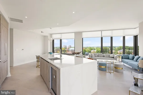 $10,000 | 1201 North Royal Street, Unit 706, Alexandria, VA 22314