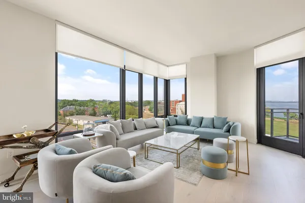 $10,000 | 1201 North Royal Street, Unit 706, Alexandria, VA 22314