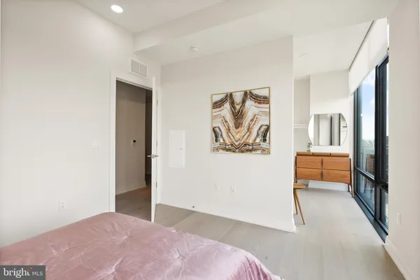 $10,000 | 1201 North Royal Street, Unit 706, Alexandria, VA 22314