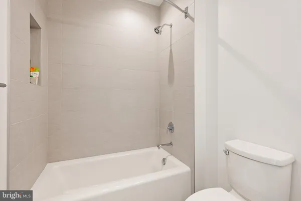 $10,000 | 1201 North Royal Street, Unit 706, Alexandria, VA 22314