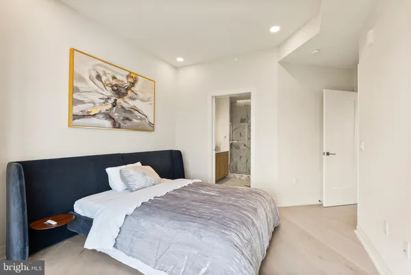 $10,000 | 1201 North Royal Street, Unit 706, Alexandria, VA 22314