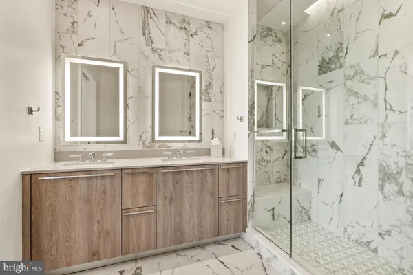 $10,000 | 1201 North Royal Street, Unit 706, Alexandria, VA 22314