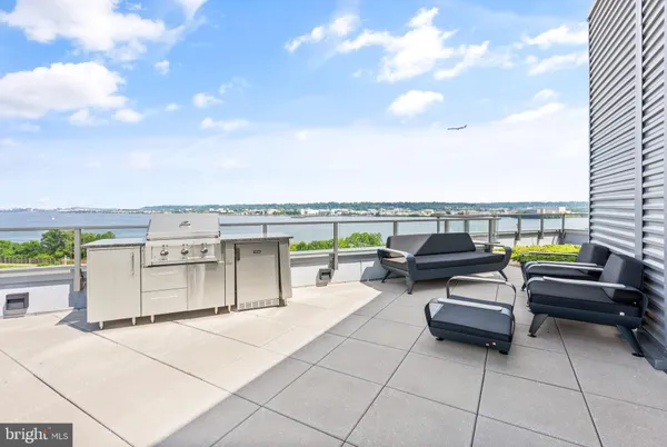 $10,000 | 1201 North Royal Street, Unit 706, Alexandria, VA 22314