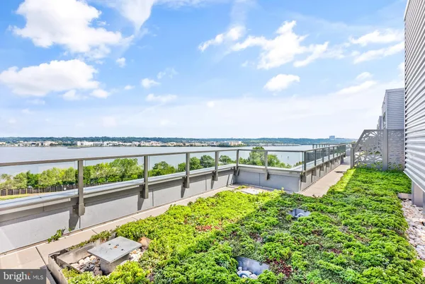 $10,000 | 1201 North Royal Street, Unit 706, Alexandria, VA 22314