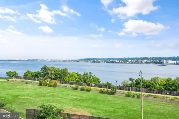 $10,000 | 1201 North Royal Street, Unit 706, Alexandria, VA 22314